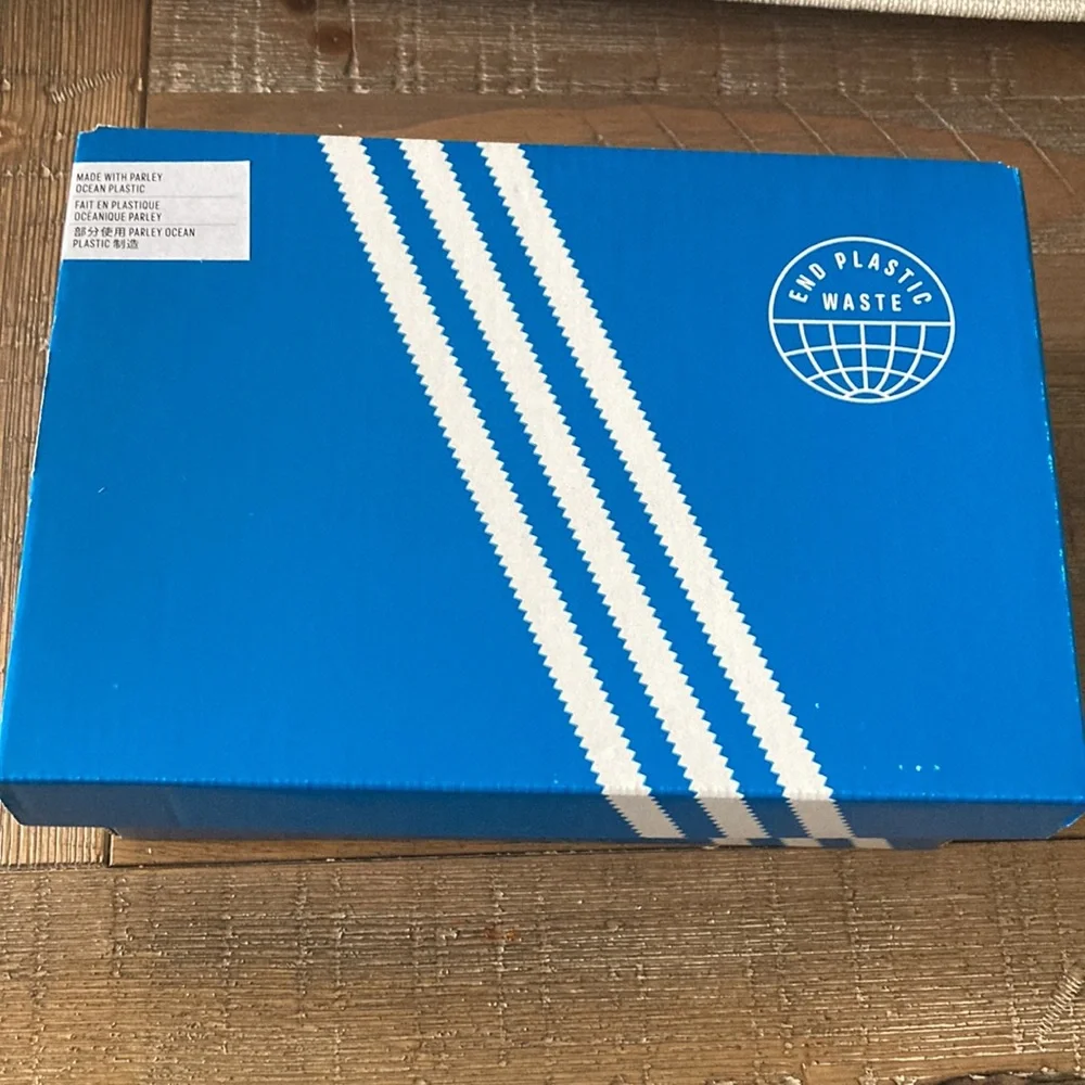 Adidas Originals NMD R1 Casual Shoes (Boys)
